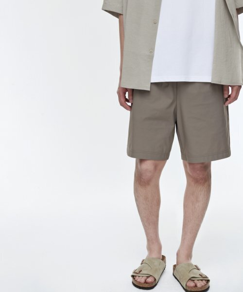 MUSINSA STANDARD（ムシンサスタンダード）の「クーリングバンディングショーツ [ダスティベージュ]（その他パンツ・メンズ・その他・38/36/34/32/30/26/28）」の2枚目の写真