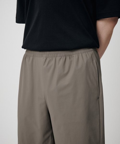 MUSINSA STANDARD（ムシンサスタンダード）の「クーリングバンディングショーツ [ダスティベージュ]（その他パンツ・メンズ・その他・38/36/34/32/30/26/28）」の4枚目の写真