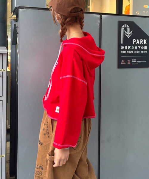 HELLO.SANFRANCISCO（ハローサンフランシスコ）の「■【HELLO.SANFRANCISCO/ハローサンフランシスコ】フーディープリントパーカー（パーカー・レディース・ホワイト/レッド/グレー・ONE SIZE）」の16枚目の写真