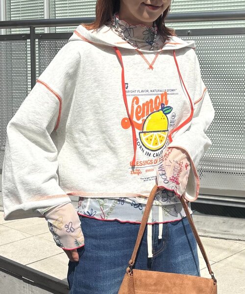 HELLO.SANFRANCISCO（ハローサンフランシスコ）の「■【HELLO.SANFRANCISCO/ハローサンフランシスコ】フーディープリントパーカー（パーカー・レディース・ホワイト/レッド/グレー・ONE SIZE）」の21枚目の写真