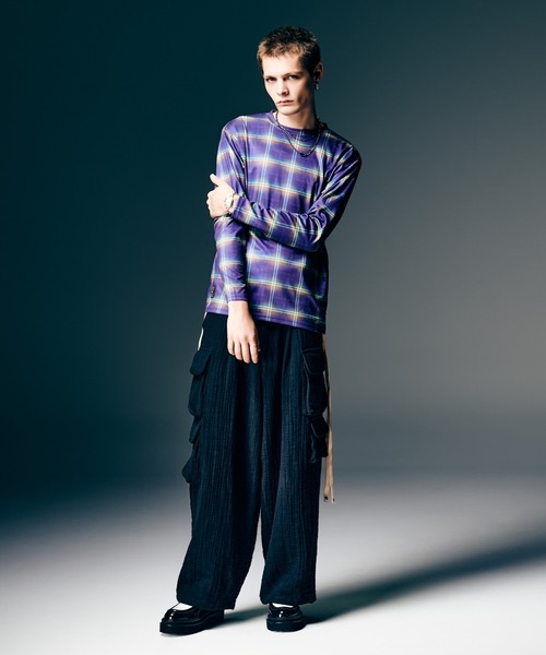 glamb(グラム)の「Tech Mesh Check Cutsew / テックメッシュチェックカットソー(Tシャツ/カットソー・メンズ・パープル/レッド・S/M/L)」の7枚目の写真