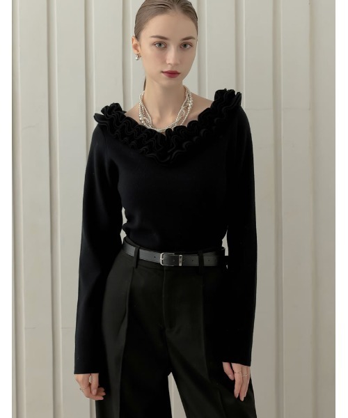 MEISM（ミズム）の「[2025-26 WINTER COLLECTION][MEISM by Re:EDIT]フリルVネックニットトップス（ニット/セーター・レディース・ブラック/ブラック系その他・MEDIUM/LARGE）」の2枚目の写真