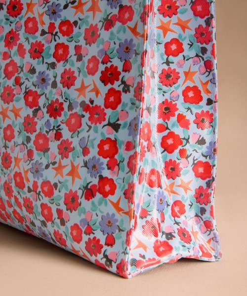 Cath Kidston（キャスキッドソン）の「ラージ ブックバッグFolding Star Ditsy（トートバッグ・レディース・その他・FREE）」の6枚目の写真