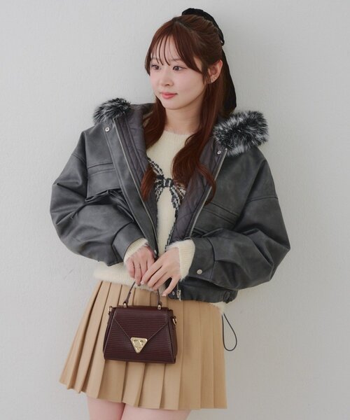 Another Branch olive des olive（アナザーブランチオリーブデオリーブ）の「フードファーリボンブルゾン（ブルゾン・レディース・チャコールグレー/アイボリー/ブラウン・FREE）」の3枚目の写真