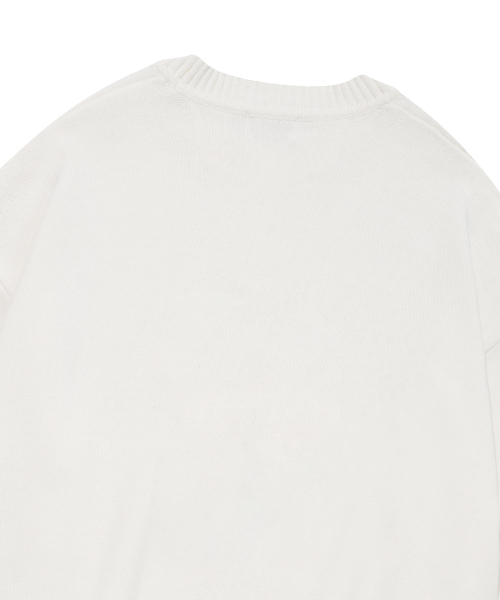 COVERNAT(カバーナット)の「Cロゴクルーネックニットアイボリー(ニット/セーター・レディース・その他・LARGE/MEDIUM/SMALL/X-LARGE/X-SMALL/XX-LARGE)」の4枚目の写真