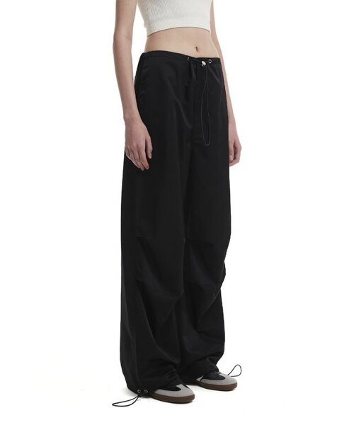 TRUNK PROJECT（トランクプロジェクト）の「Drawstring Pants_Black（スウェットパンツ・レディース・ブラック・SMALL/LARGE/X-SMALL）」の3枚目の写真