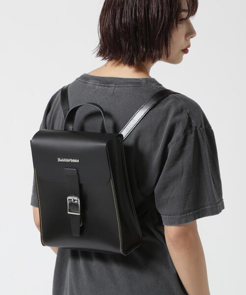 Dr. Martens(ドクターマーチン)の「Dr.Martens/ドクターマーチン/Mini BackPack/ミニ レザーバックパック(バックパック/リュック・レディース・ブラック・F)」の15枚目の写真