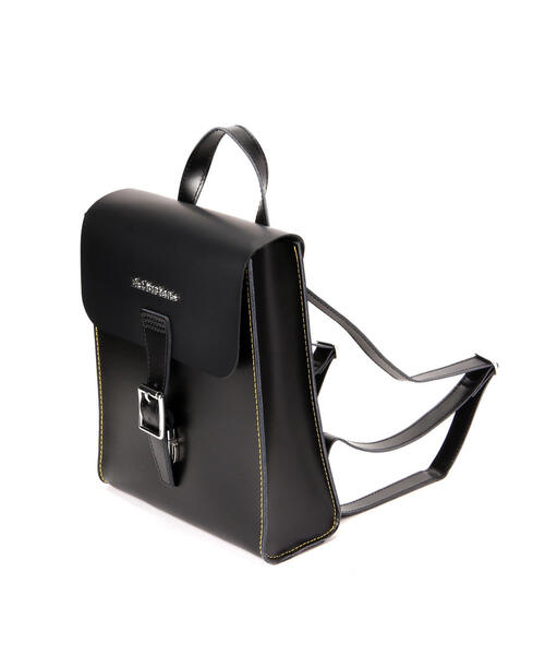 Dr. Martens(ドクターマーチン)の「Dr.Martens/ドクターマーチン/Mini BackPack/ミニ レザーバックパック(バックパック/リュック・レディース・ブラック・F)」の2枚目の写真