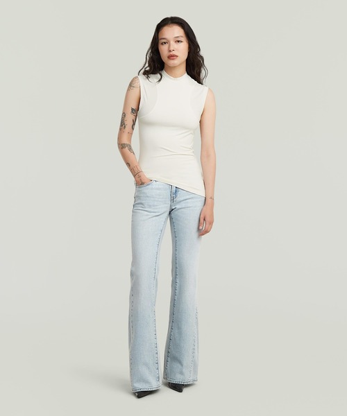 G-STAR(ジースター)の「Stevey 3D Flare Jeans/立体裁断ヴィンテージライクウォッシュ加工フレアジーンズ/ブーツカットデニムパンツ(デニムパンツ・レディース・ブルー系その他・25inch/26inch/24inch/27inch)」の4枚目の写真