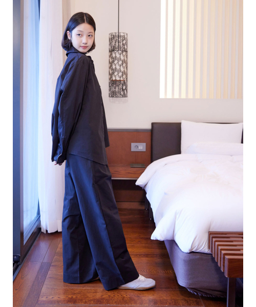 AYIHOLIC CASHMERE（アイホリックカシミア）の「アウター型オーバーシャツ（シャツ/ブラウス・レディース・ブラック・SMALL/MEDIUM）」の2枚目の写真