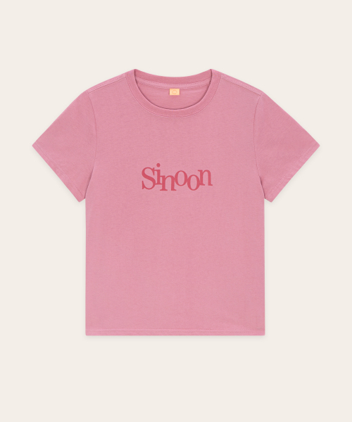 SINOON（シヌーン）の「Sinoon Signature Logo T-Shirts (Deep Pink)（Tシャツ/カットソー・レディース・その他・S/M）」の4枚目の写真