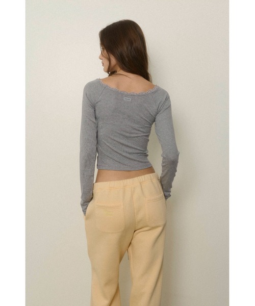 ALEXIA STAM（アリシアスタン）の「Wellness Lace Long Sleeve Tee/ウェルネス レースロンT（Tシャツ/カットソー・レディース・ホワイト/ブラック/グレー・M/S）」の19枚目の写真