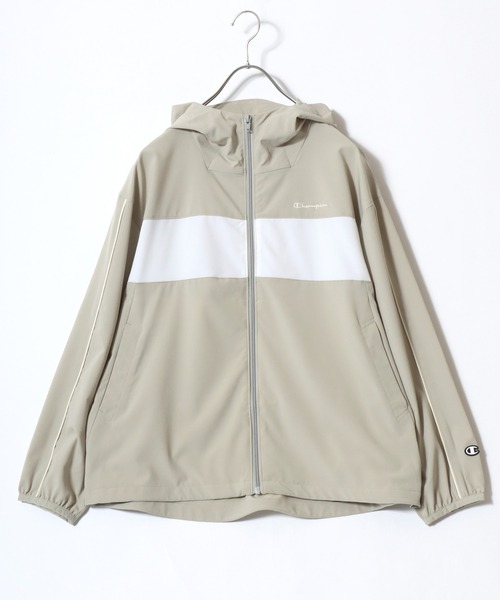Champion（チャンピオン）の「Champion（チャンピオン）UVカット ストレッチ ブルゾンパーカー/ライトアウター/リラックスフィット（マウンテンパーカー・レディース・アイボリー/グレイッシュベージュ/グレイッシュブルー・M/L）」の2枚目の写真