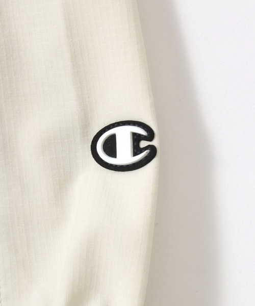 Champion（チャンピオン）の「Champion（チャンピオン）UVカット ストレッチ ブルゾンパーカー/ライトアウター/リラックスフィット（マウンテンパーカー・レディース・アイボリー/グレイッシュベージュ/グレイッシュブルー・M/L）」の7枚目の写真