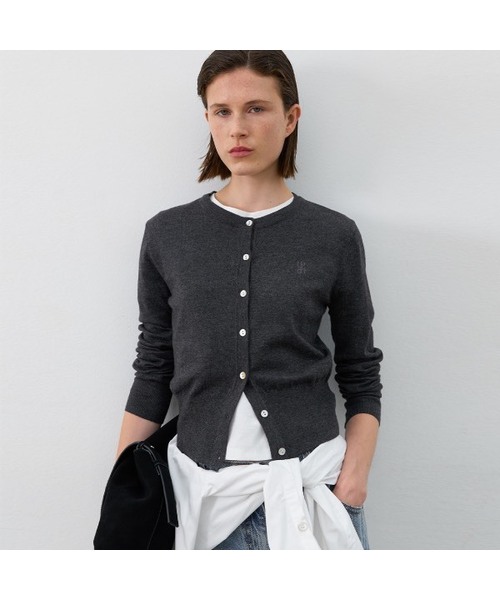 ATELIER NAIN(アトリエナイン)の「ESSENTIAL WOOL KNIT CARDIGAN(CD-2147)(カーディガン/ボレロ・レディース・ベージュ/グレー/チャコール/ダークネイビー/ブルー・XS-S/M-L)」の2枚目の写真