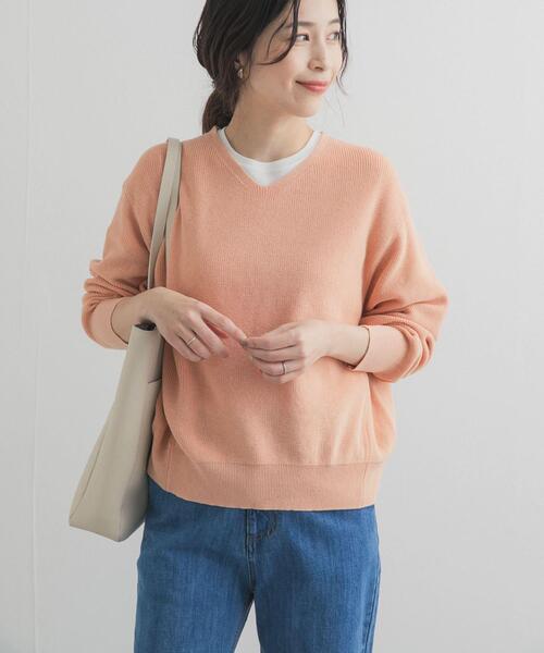 URBAN RESEARCH DOORS（アーバンリサーチドアーズ）の「コットン畦Vネックニット（ニット/セーター・レディース・ピンク/アイボリー/ライトブルー・FREE）」の9枚目の写真