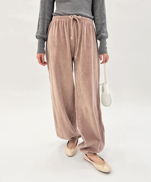 BASERANGE ベースレンジ　OLETA レギンスパンツ 新品未使用 セール】【BASERANGE/ベースレンジ】PRE PILLOW SWEATPANTS