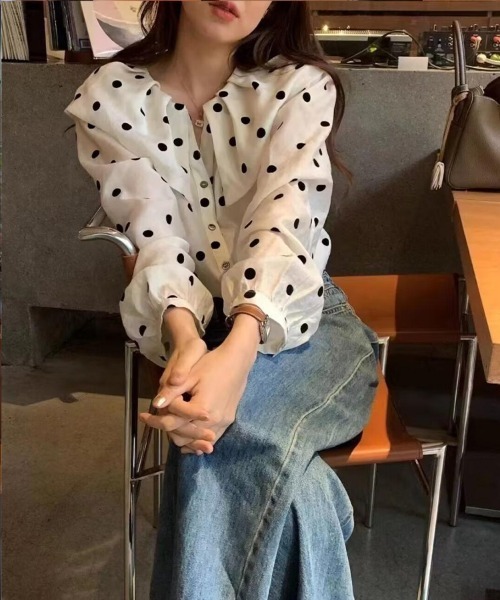 Flugge（フラッジー）の「ビッグカラードットブラウス（シャツ/ブラウス・レディース・ホワイト・MEDIUM/LARGE）」の2枚目の写真