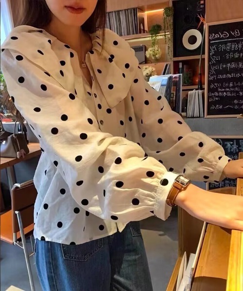 Flugge（フラッジー）の「ビッグカラードットブラウス（シャツ/ブラウス・レディース・ホワイト・MEDIUM/LARGE）」の3枚目の写真