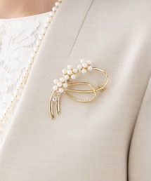 Cream dot.（クリームドット）の「【金属アレルギー対応】小粒ビジュー×パールの上品ラインブローチ（ブローチ/コサージュ）」