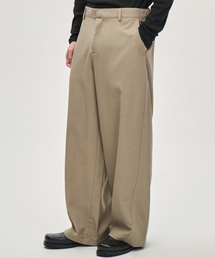PRAIRIE（プレリー）の「ルーズフィットカーブドワイドスラックス (ベージュ)（スラックス）」