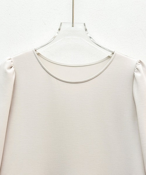 SAISON DE PAPILLON（セゾンドパピヨン）の「【2026SS新作】レーディス カットソー トップス ギャザースリーブ ペプラム 通勤 きれいめ 上品（Tシャツ/カットソー・レディース・ブラック/ベージュ・L/S/M）」の3枚目の写真