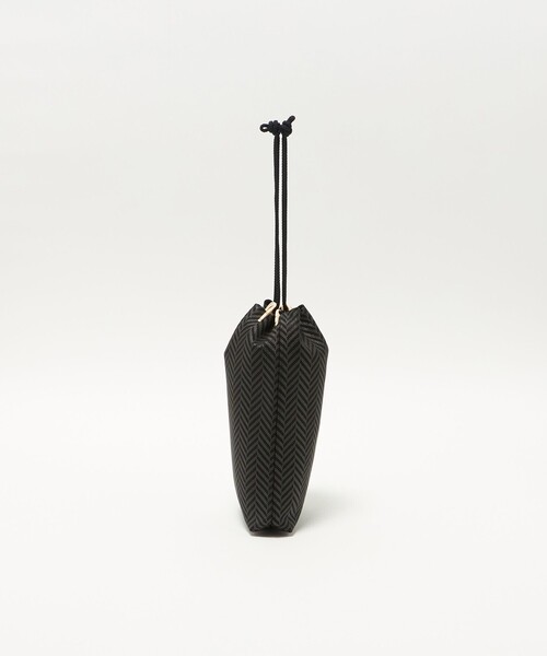 UNITED ARROWS(ユナイテッドアローズ)の「<印傳屋上原勇七>合切袋M/杉綾(ショルダーバッグ・メンズ・その他1・FREE)」の2枚目の写真