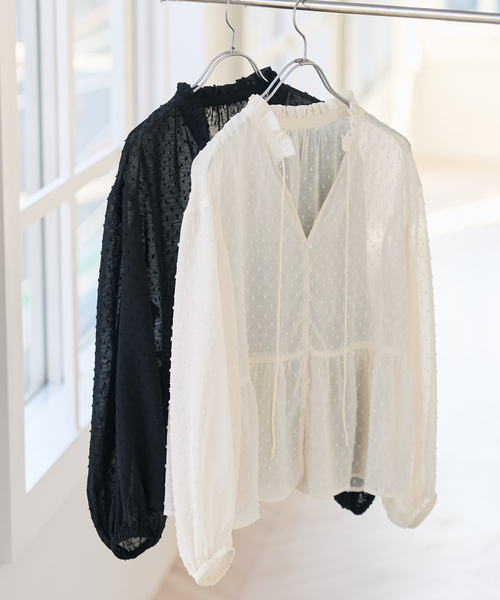 Spick & Span（スピックアンドスパン）の「《WEB限定》ドビードットフリルリボンブラウス（シャツ/ブラウス・レディース・ホワイト系その他/ブラック・FREE）」の3枚目の写真