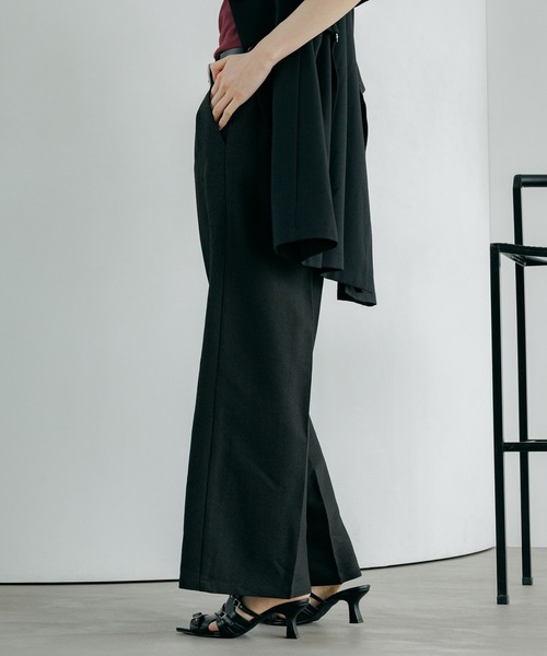 PAGEBOY（ページボーイ）の「シアバスイージーパンツ【セットアップ対応】（スラックス・レディース・ブラウン/テラコッタ/ブラック/グレー・SMALL/MEDIUM）」の10枚目の写真