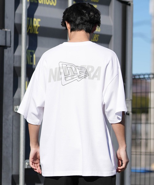 NEW ERA(ニューエラ)の「NEW ERA/ニューエラ 半袖 Tシャツ オーバーサイズド Overlap Logo パフォーマンスアパレル バックプリント 吸汗速乾(Tシャツ/カットソー・メンズ・ホワイト/ブラック・L/XL/XXL/M)」の15枚目の写真
