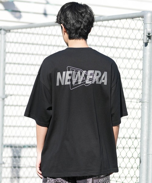 NEW ERA(ニューエラ)の「NEW ERA/ニューエラ 半袖 Tシャツ オーバーサイズド Overlap Logo パフォーマンスアパレル バックプリント 吸汗速乾(Tシャツ/カットソー・メンズ・ホワイト/ブラック・L/XL/XXL/M)」の8枚目の写真