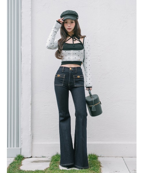 Darich(ダーリッチ)の「DDボタンロングフレアデニム(デニムパンツ・レディース・インディゴブルー/ホワイト・S/M/XS)」の3枚目の写真