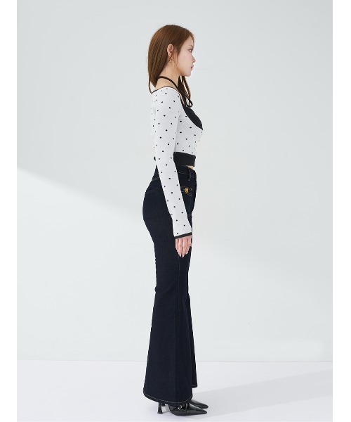 Darich(ダーリッチ)の「DDボタンロングフレアデニム(デニムパンツ・レディース・インディゴブルー/ホワイト・S/M/XS)」の7枚目の写真