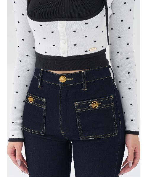 Darich(ダーリッチ)の「DDボタンロングフレアデニム(デニムパンツ・レディース・インディゴブルー/ホワイト・S/M/XS)」の10枚目の写真