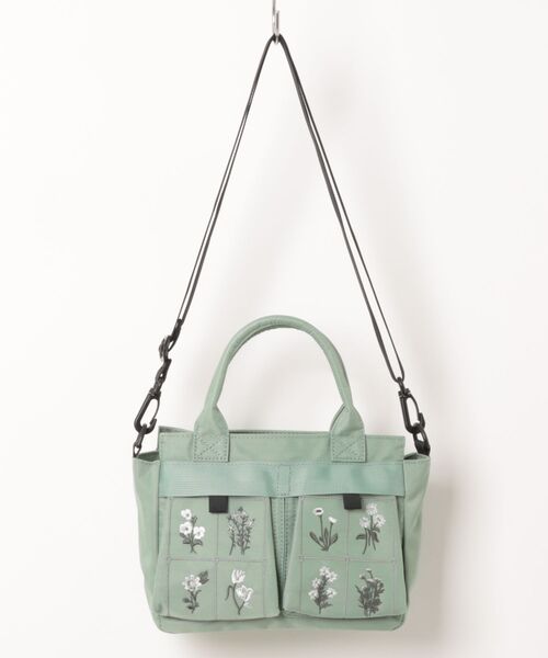 SUPER HAKKA（スーパーハッカ）の「「glanta」ボタニックウィンドウ刺繍　ダブルポケットミニショルダーバッグ（ショルダーバッグ・レディース・ベージュ/ライトグリーン/ブラック・FREE）」の3枚目の写真