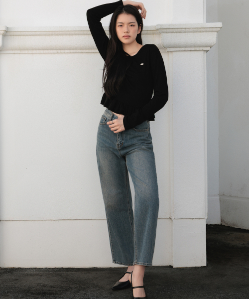 DEHEVE（デヘヴェ）の「Frill Henley Neck Long Sleeve [Black]（Tシャツ/カットソー・レディース・ブラック・FREE）」の9枚目の写真