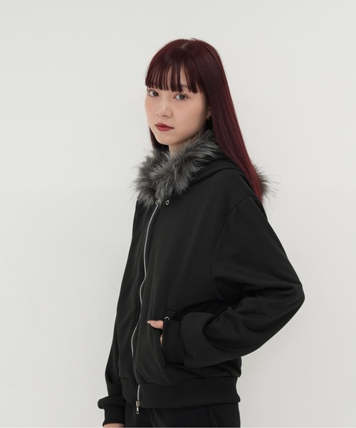Uenui（ウニュイ）の「ファー パーカー（パーカー・レディース・ホワイト/ブラック・FREE）」の18枚目の写真