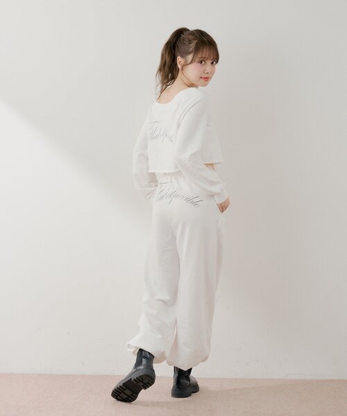 Chico（チコ）の「【セットアップ対応】バックロゴルーズスウェットパンツ（その他パンツ・レディース・ネイビー/グレー/アイボリー・FREE）」の4枚目の写真