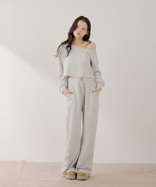 Chico（チコ）の「【セットアップ対応】バックロゴルーズスウェットパンツ（その他パンツ・レディース・ネイビー/グレー/アイボリー・FREE）」の8枚目の写真