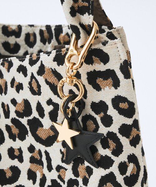 RIVE DROITE（リヴドロワ）の「【Yossshiiii企画】チャーム付きアニマルジャガードトート（トートバッグ・レディース・ベージュ/グレー/ブラック・FREE）」の22枚目の写真