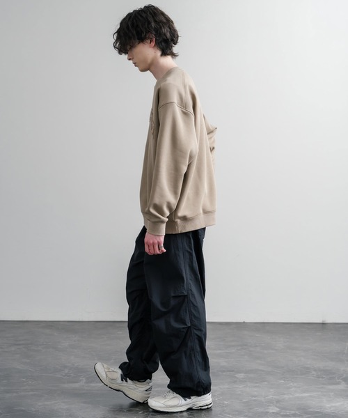 THE NORTH FACE(ザノースフェイス)の「THE NORTH FACE ザ・ノースフェイス M'S KINETIC SWEATSHIRTS 裏起毛キネティックスウェットトレーナー(スウェット・メンズ・グレー/ダークカーキ/ブラック/ベージュ・XL/M/XXL/L)」の19枚目の写真