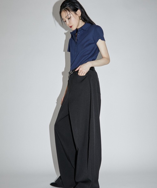 VION(ヴィオン)の「アイレットポロトップス / Eyelet Polo Tops(ポロシャツ・レディース・ネイビー/ブラック・FREE)」の4枚目の写真