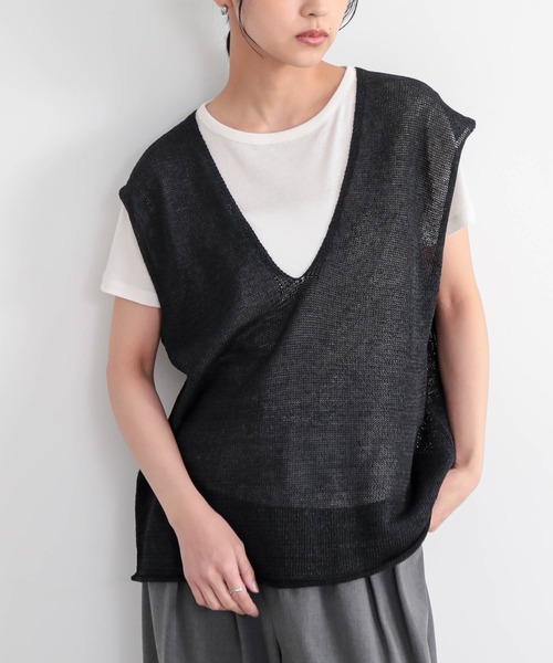 for/c(フォーシー)の「Vネックベスト【サスティナブル】(ベスト・レディース・ブラック/アイボリー・L/M)」の18枚目の写真