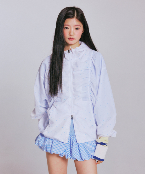 YOUHEE(ユヒ)の「STAR PATTERN HOODED WIND BREAKER_WHITE(ナイロンジャケット・レディース・その他・FREE)」の2枚目の写真