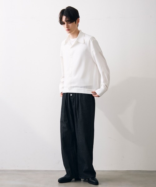 Shoowtime(ショウタイム)の「Ribbed short-length shirt / リブ付きショート丈シャツ(シャツ/ブラウス・メンズ・ホワイト/ブラック・MEDIUM/LARGE/X-LARGE)」の3枚目の写真