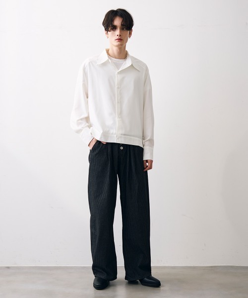 Shoowtime(ショウタイム)の「Ribbed short-length shirt / リブ付きショート丈シャツ(シャツ/ブラウス・メンズ・ホワイト/ブラック・MEDIUM/LARGE/X-LARGE)」の10枚目の写真