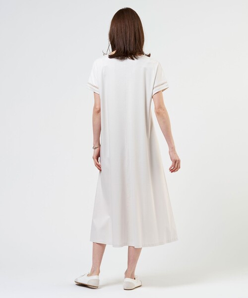 J.PRESS(ジェイプレス)の「コットンスムース ワンピース(ワンピース・レディース・ライトグレー系/ブラウン系/サックスブルー系/ネイビー系・T13/T15)」の12枚目の写真