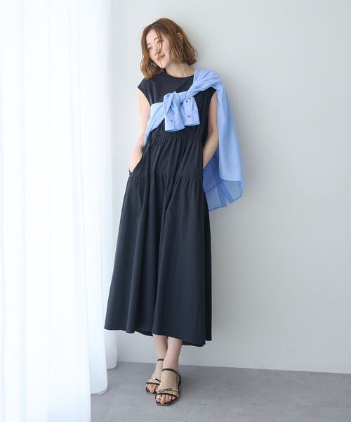 YECCA VECCA(イェッカヴェッカ)の「【適ON】ギャザーロングワンピース(ワンピース・レディース・ブラック/ライトベージュ・FREE)」の11枚目の写真