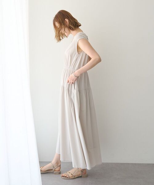 YECCA VECCA(イェッカヴェッカ)の「【適ON】ギャザーロングワンピース(ワンピース・レディース・ブラック/ライトベージュ・FREE)」の18枚目の写真