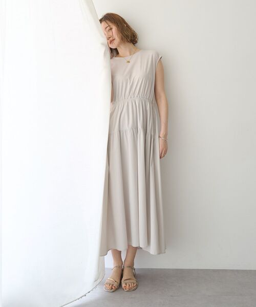 YECCA VECCA(イェッカヴェッカ)の「【適ON】ギャザーロングワンピース(ワンピース・レディース・ブラック/ライトベージュ・FREE)」の19枚目の写真